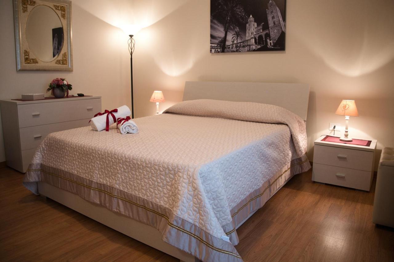 צ'פאלו Il Delfino Holiday House מראה חיצוני תמונה